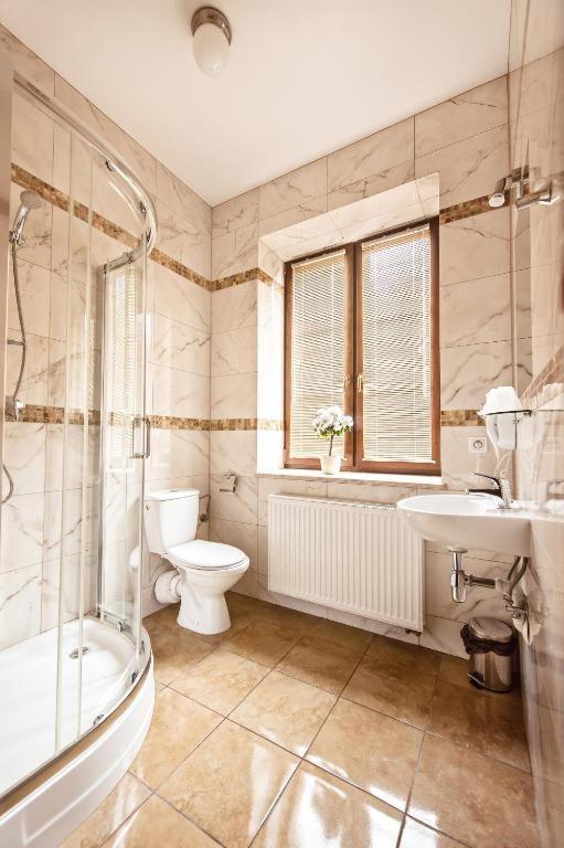 Hotel Willa Adriana Плоцк Экстерьер фото