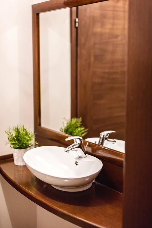 Hotel Willa Adriana Плоцк Экстерьер фото