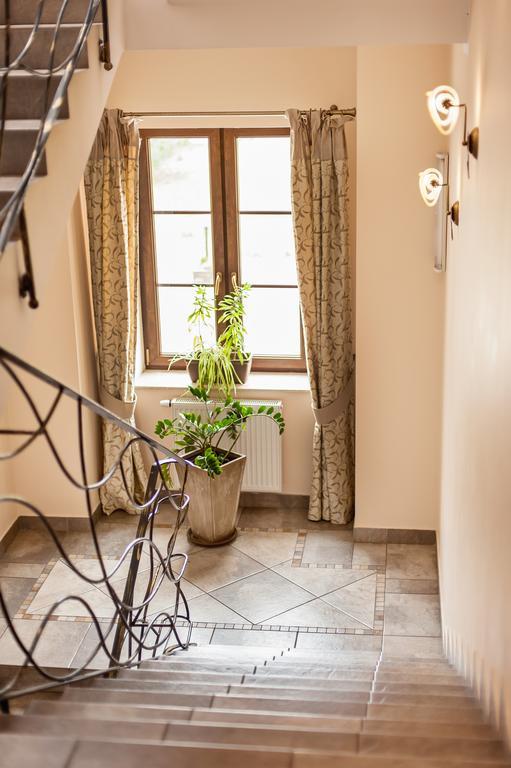 Hotel Willa Adriana Плоцк Экстерьер фото