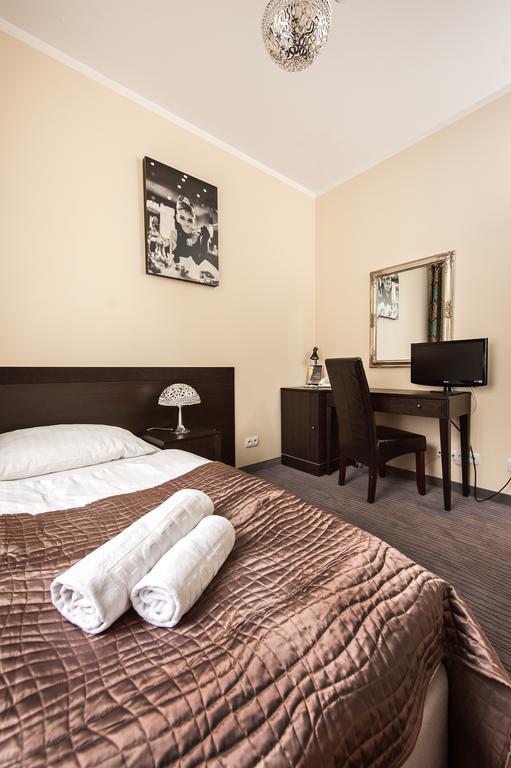 Hotel Willa Adriana Плоцк Номер фото